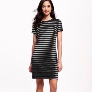 Old Navy black & white stripe shift dress size XL, EUC